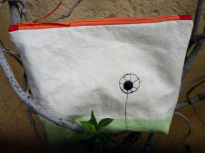 poppy zipper pouch back